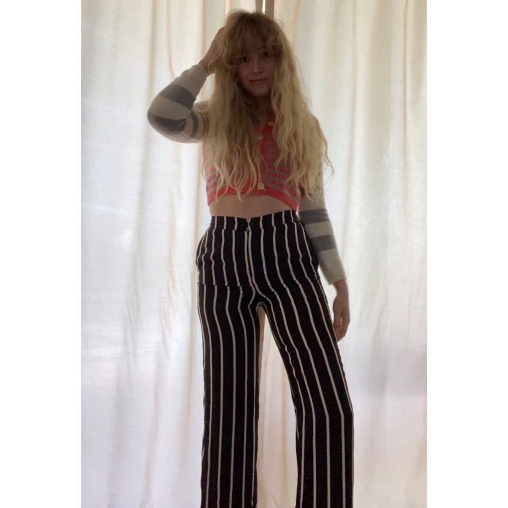 Gilli Wide Leg Stripe Pants - Picture 3 of 7